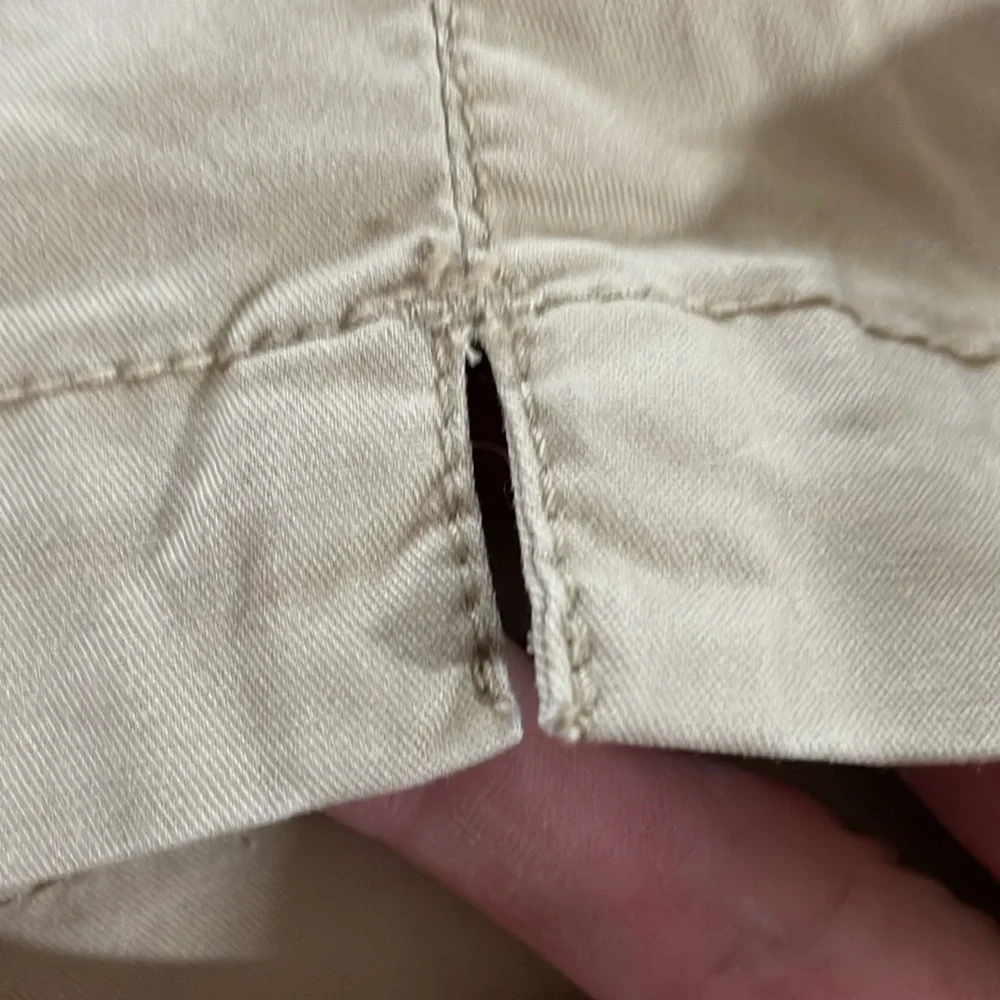 Old Navy khaki shorts Bermudas 16